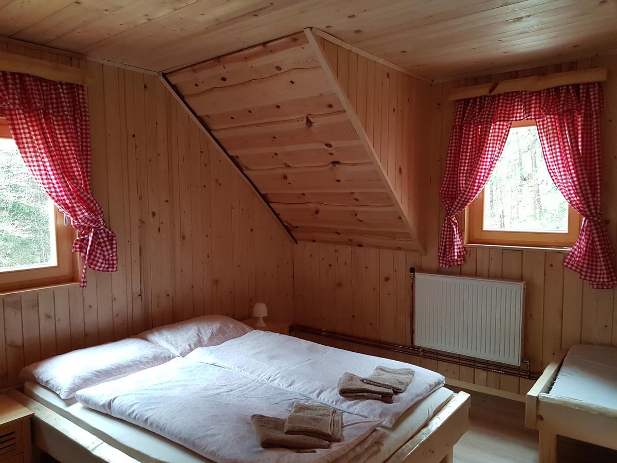 Koca Na Talezu Bed & Breakfast Ribno Exterior foto