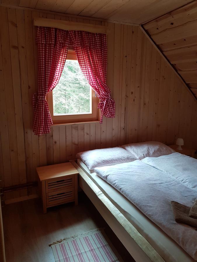 Koca Na Talezu Bed & Breakfast Ribno Exterior foto