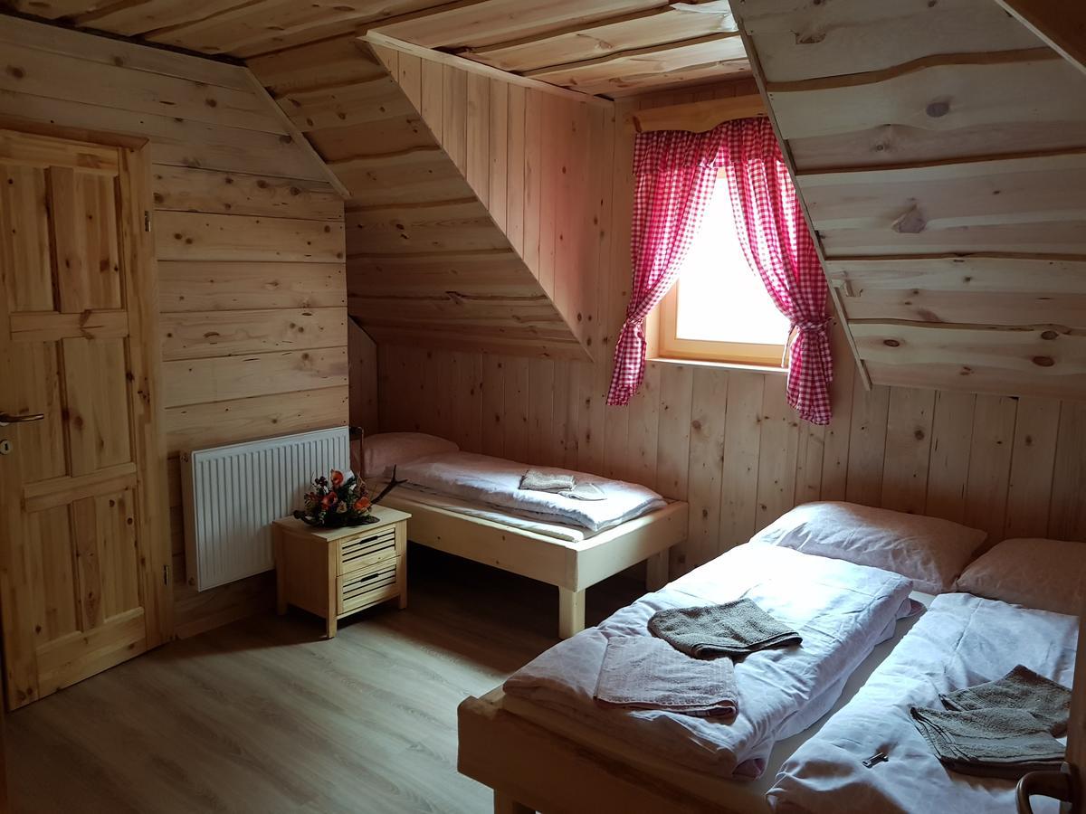 Koca Na Talezu Bed & Breakfast Ribno Exterior foto